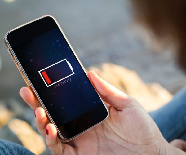 5 Apps to Make Your Cell Phone Battery Last Longer